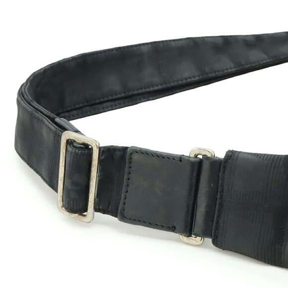 CHANEL Black Shoulder Bag - Picture 5 of 10